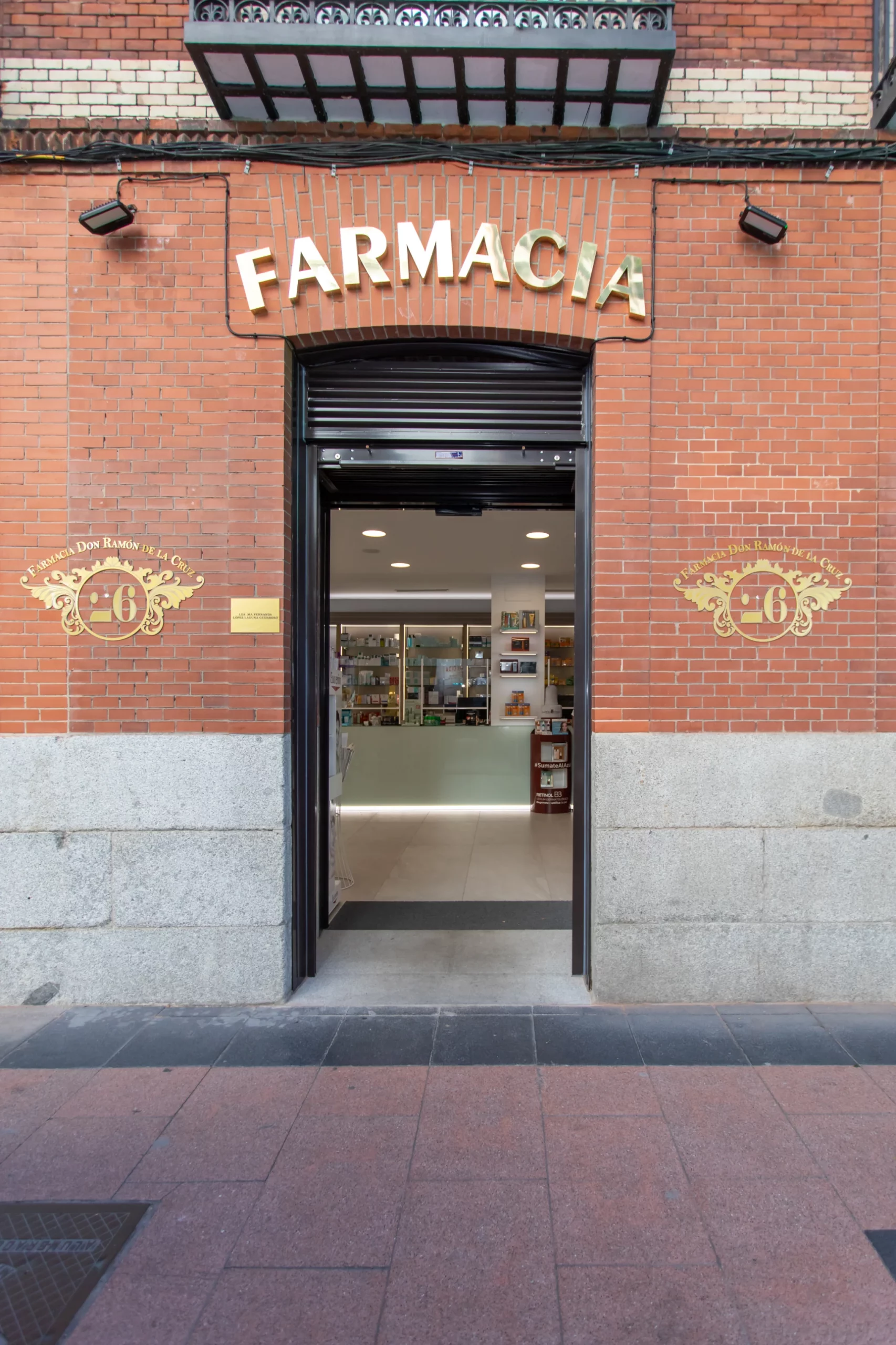 Pharmacie Velázquez - 1
